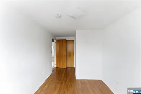2455 3rd Street Fort Lee NJ 07024