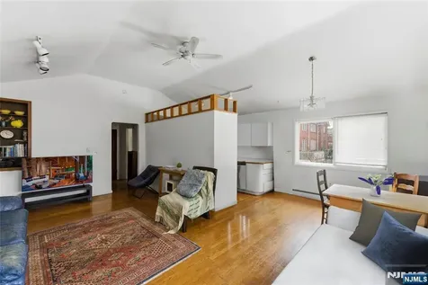 2455 3rd Street Fort Lee NJ 07024