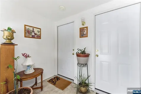 2455 3rd Street Fort Lee NJ 07024