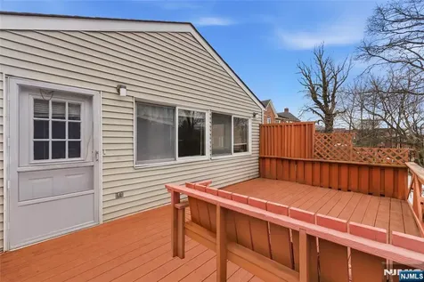 2455 3rd Street Fort Lee NJ 07024