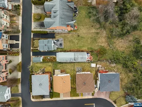 2455 3rd Street Fort Lee NJ 07024
