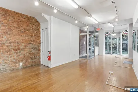 15 Warren Street Newark NJ 07102