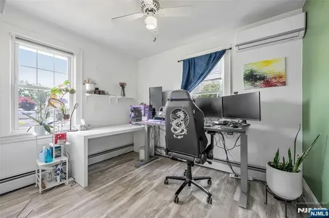 174 Phelps Avenue Bergenfield NJ 07621