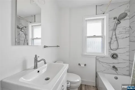 174 Phelps Avenue Bergenfield NJ 07621