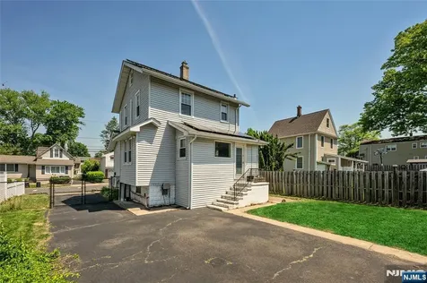 174 Phelps Avenue Bergenfield NJ 07621