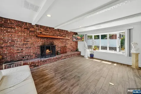840 Lopatcong Street Belvidere NJ 07823
