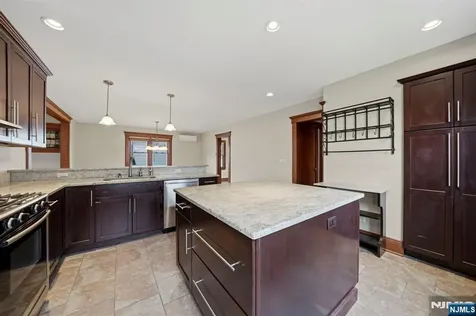 23 2nd Avenue Hawthorne NJ 07506