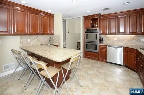16-26 Alden Terrace Fair Lawn NJ 07410