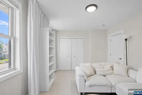 208 Page Avenue Lyndhurst NJ 07071