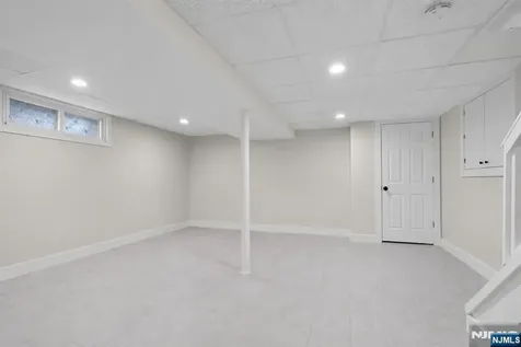 208 Page Avenue Lyndhurst NJ 07071