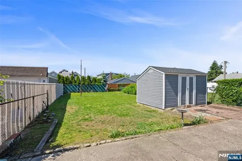 208 Page Avenue Lyndhurst NJ 07071