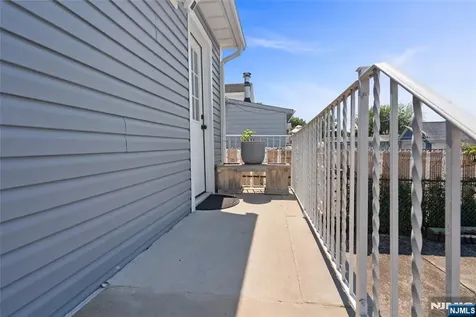208 Page Avenue Lyndhurst NJ 07071