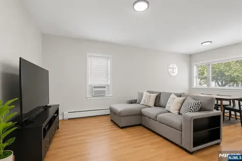 208 Page Avenue Lyndhurst NJ 07071