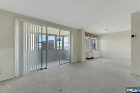 2000 Linwood Avenue Fort Lee NJ 07024