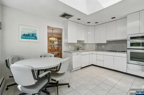 12 Clover Court Cedar Grove NJ 07009