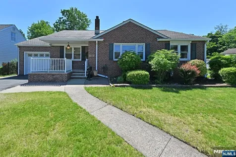 332 Golf Avenue Maywood NJ 07607