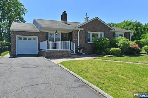 332 Golf Avenue Maywood NJ 07607