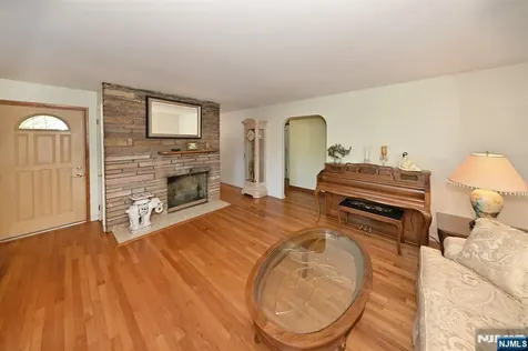 332 Golf Avenue Maywood NJ 07607