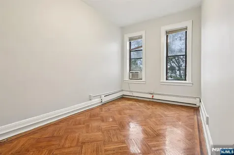 262 Clendenny Avenue Jersey City NJ 07304