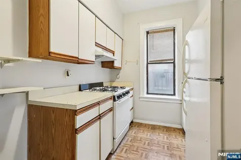 262 Clendenny Avenue Jersey City NJ 07304