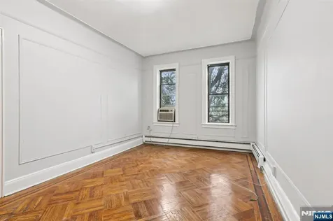 262 Clendenny Avenue Jersey City NJ 07304