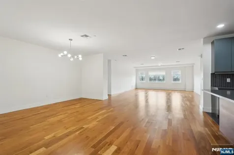 1 Executive Fort Lee NJ 07024