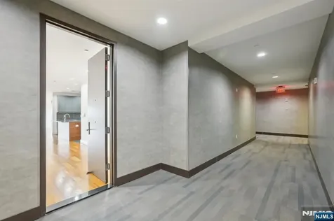 1 Executive Fort Lee NJ 07024