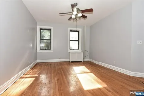 303 Hamilton Place Hackensack NJ 07601