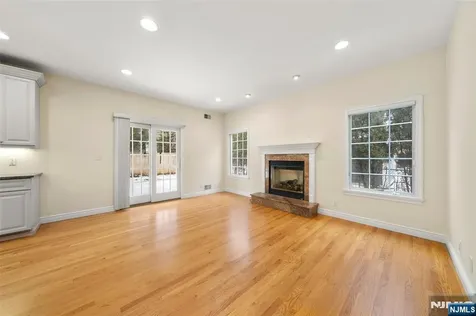 137 6th Street Cresskill NJ 07626