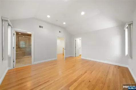 137 6th Street Cresskill NJ 07626