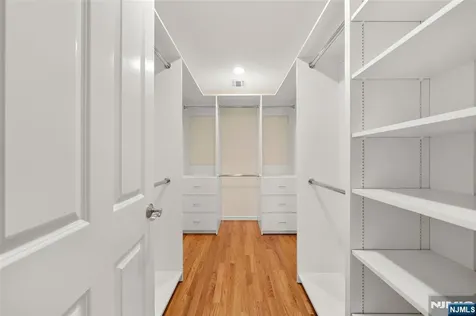 137 6th Street Cresskill NJ 07626