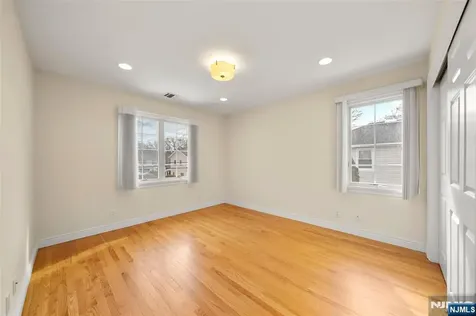 137 6th Street Cresskill NJ 07626