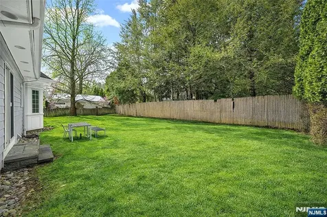137 6th Street Cresskill NJ 07626