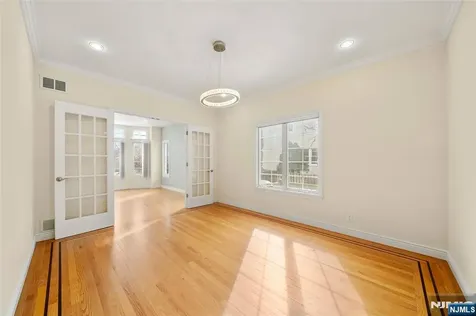 137 6th Street Cresskill NJ 07626