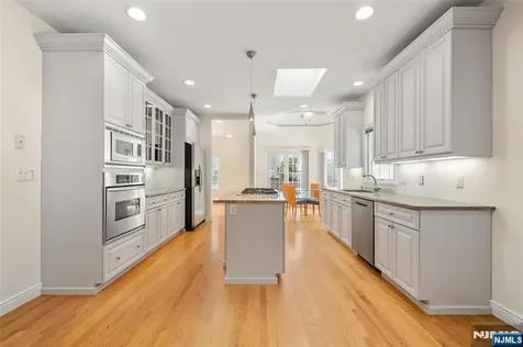 137 6th Street Cresskill NJ 07626