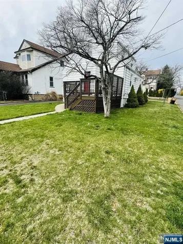 89 Reid Avenue Bergenfield NJ 07621