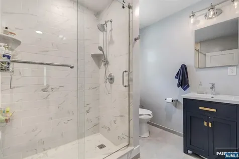 6 Pershing Court Ridgefield Park NJ 07660