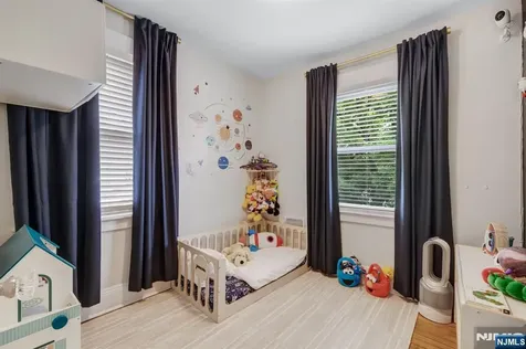 6 Pershing Court Ridgefield Park NJ 07660