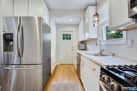 6 Pershing Court Ridgefield Park NJ 07660