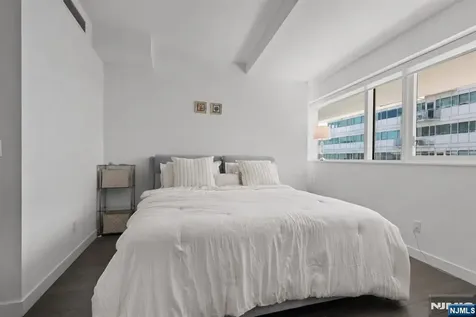 800 Ave At Port Imperial Weehawken NJ 07086