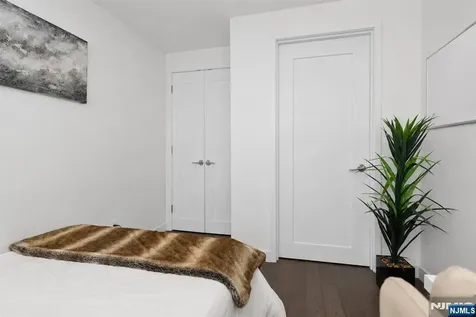 800 Ave At Port Imperial Weehawken NJ 07086