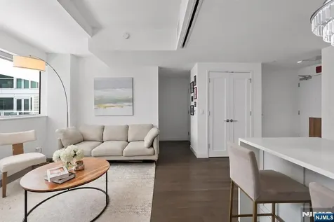 800 Ave At Port Imperial Weehawken NJ 07086