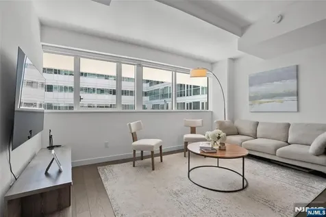 800 Ave At Port Imperial Weehawken NJ 07086
