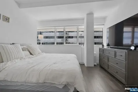 800 Ave At Port Imperial Weehawken NJ 07086