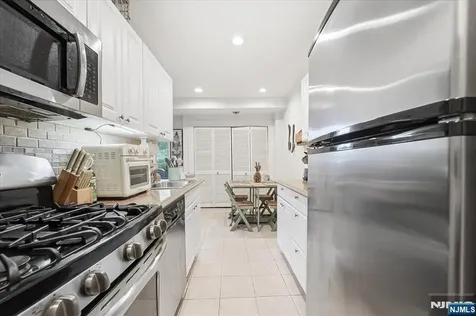 456 River Road Nutley NJ 07110