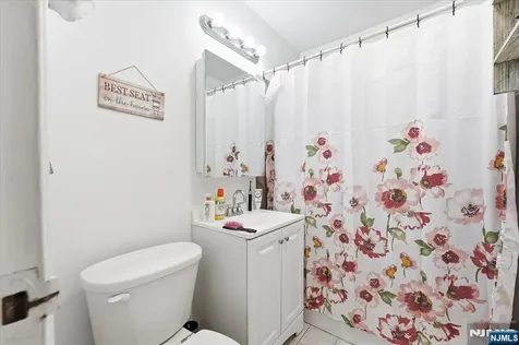 456 River Road Nutley NJ 07110