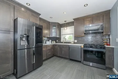 9 15th Street Hawthorne NJ 07506