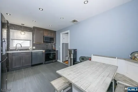 9 15th Street Hawthorne NJ 07506