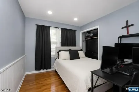 9 15th Street Hawthorne NJ 07506