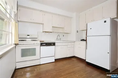 12 Beverly Lane Waldwick NJ 07463
